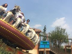 -七彩云南欢乐世界