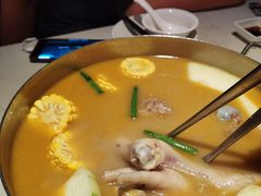 -肥仔文澳门猪骨煲(南京西路店)