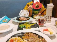 -豪客来牛排(中央花苑店)