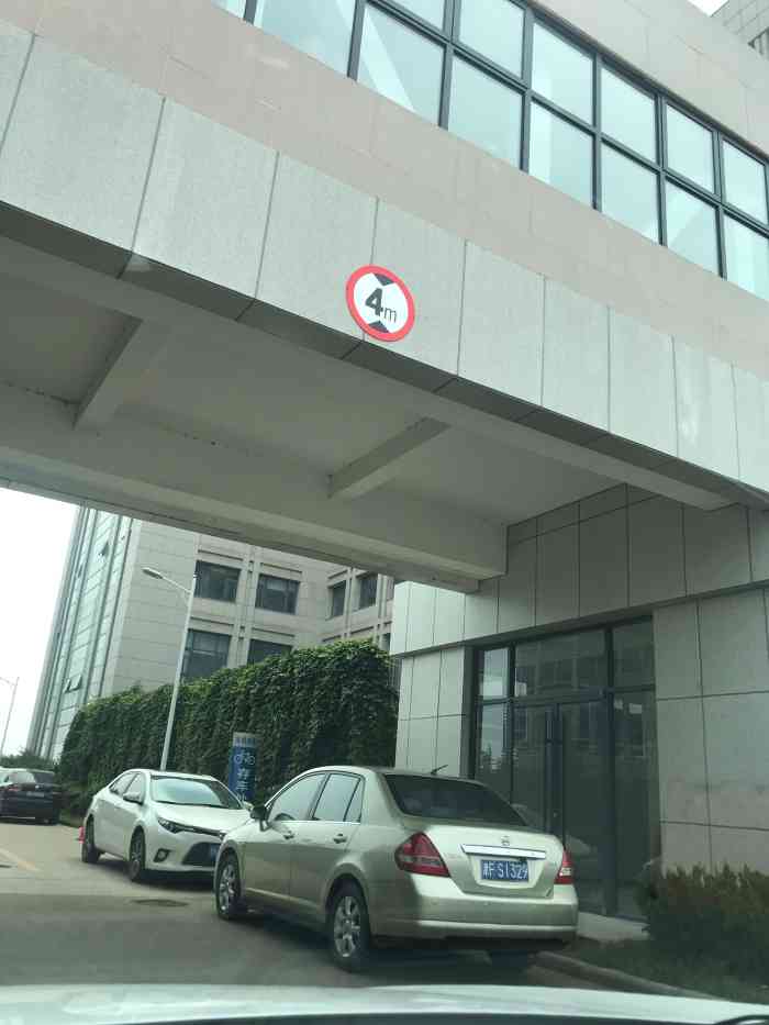 天津市海河医院-停车场