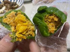 蛋黄肉松青团-许阿姨糕团店(南京总店)