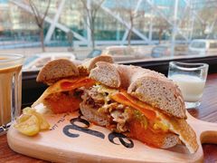 -Catch Bagel(芳草地店)