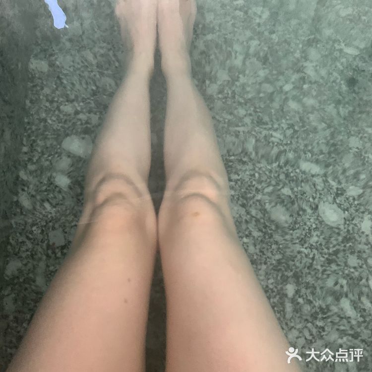 温塘裸浴[发呆][发呆]不分男女都必须裸泡的温泉