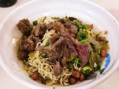 -阿阳牛腩腌面店