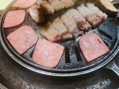 -仨仨米炭火烤肉