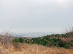 -鬼笑石后山停车场