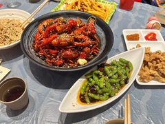 -肥肥虾庄·金牌油焖大虾(杨园滨江时代walk店)