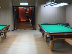 -涨巢·潮玩水疗局