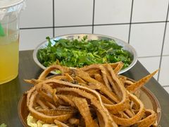 -黄潇洒老火锅(九眼桥宏济巷店)
