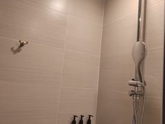 -广州天河体育中心美居酒店