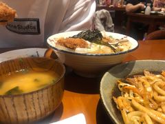 猪排盖饭-気楽亭和食料理(气乐亭大世界本店)