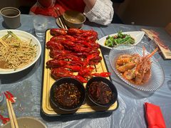 -肥肥虾庄·金牌油焖大虾(东湖欢乐谷店)