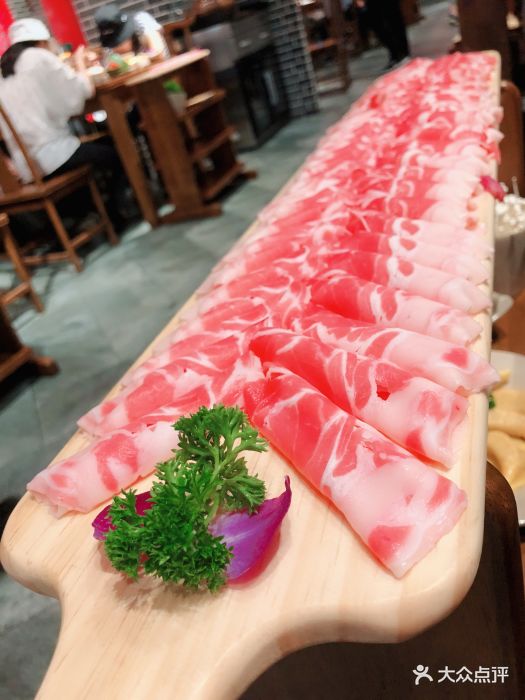 味美仙老北京火锅(弘阳广场店)一米羊肉图片