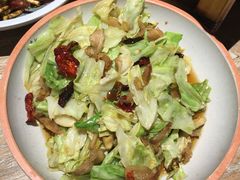 牛心菜炒油渣-树厨贵州菜(大十字店)