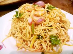 -咱屯子铁锅炖直营店(保利店)