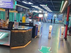 -极限PLAY运动娱乐新世界·团建派对潮玩休闲馆·室内蹦极高空游乐园