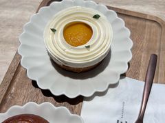 -VERIE BAKEHOUSE