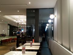 -港丽餐厅(高德置地店)