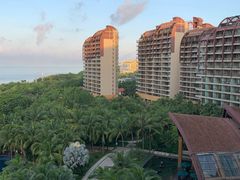 -三亚湾海居铂尔曼度假酒店