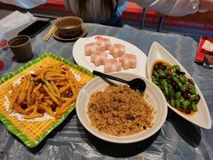-肥肥虾庄·金牌油焖大虾(杨园滨江时代walk店)