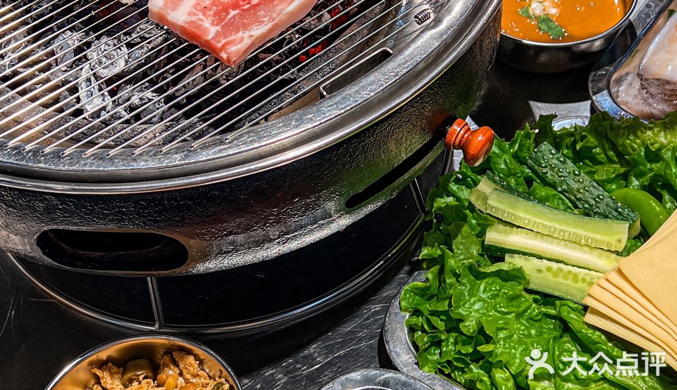 不能小瞧济南这家烤肉‼️核桃炭是真香啊……