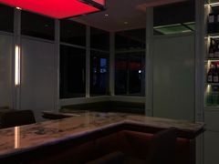 -Whisper Bar 