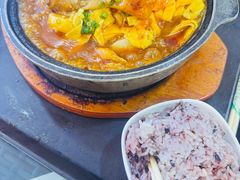 -奎屯友好时尚购物中心