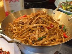 -川流不息·地道川菜·小龙虾(新松江路店)