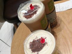 冻顶乌龙鲜牛乳-奈雪的茶(湖滨银泰in77C区PRO店)