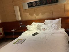 -三亚湾海居铂尔曼度假酒店