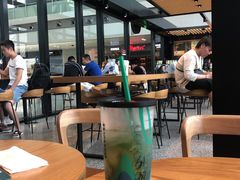 大堂-星巴克(成都机场T2店)