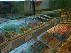 -绿姿鲜奶烘焙(临城店)