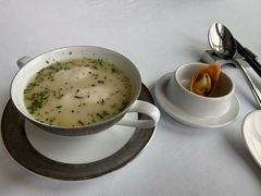 藿香雅鱼鱼丸配黄金抄手-运·中餐厅(成都华尔道夫酒店)