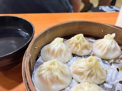 -莱莱小笼·乔艾