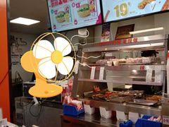-华莱士·全鸡汉堡(五号路店)