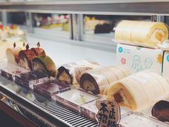 栗子蛋糕卷-卷心卷意·轻甜蛋糕(新光天地店)