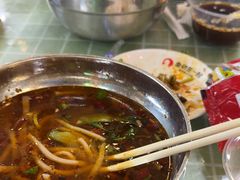 -红鼻子桂林米粉(金唐新光界店)