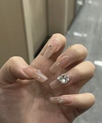 -芊冉•美甲美睫纹绣