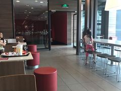 大堂-麦当劳(世贸店)