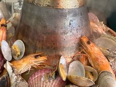 -一口猪海鲜浑锅·东北家常菜