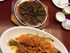 松鼠桂鱼。-鹿鸣春饭店(总店)