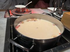 -尚尚仙·酸汤猪手·猪肚鸡火锅(华联万柳购物中心店)