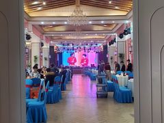 -老街坊美食汇(玉兰大街店)