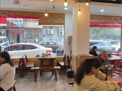 -裕新楼粉面馆·石磨手工粉(四方坪店)