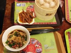 -海口骑楼小吃街