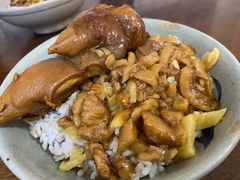 猪脚卤肉饭-红猪卤肉饭(大西洋美食城店)