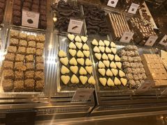 -VENCHI 闻绮(北京国贸商城店)