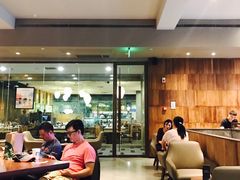 大堂-星巴克臻选(南京艾尚天地店)