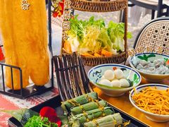 -刘姐啤酒鱼民族演艺餐厅(西街总店)