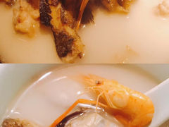 钙骨河鲜-异鄉辣椒炒肉